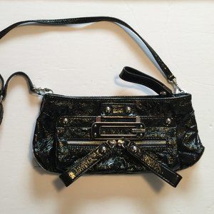 GUESS CROSS BODY NWOT